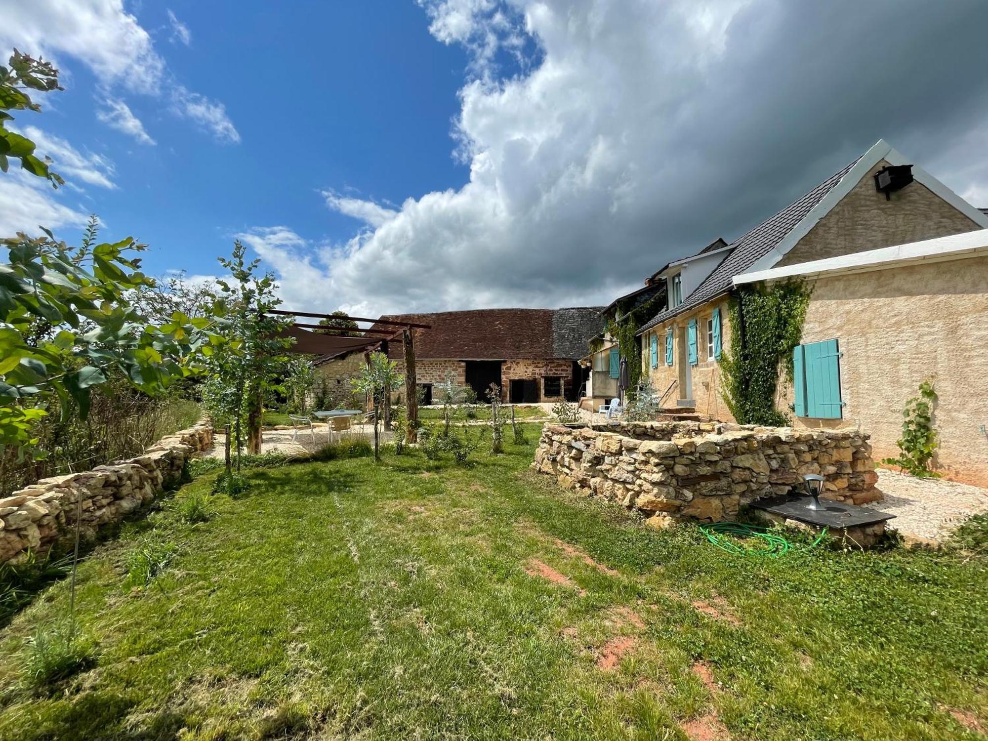 Villa La Belle Petite Ferme Rosiers De Julliac 19350 Le Bos Esterno foto